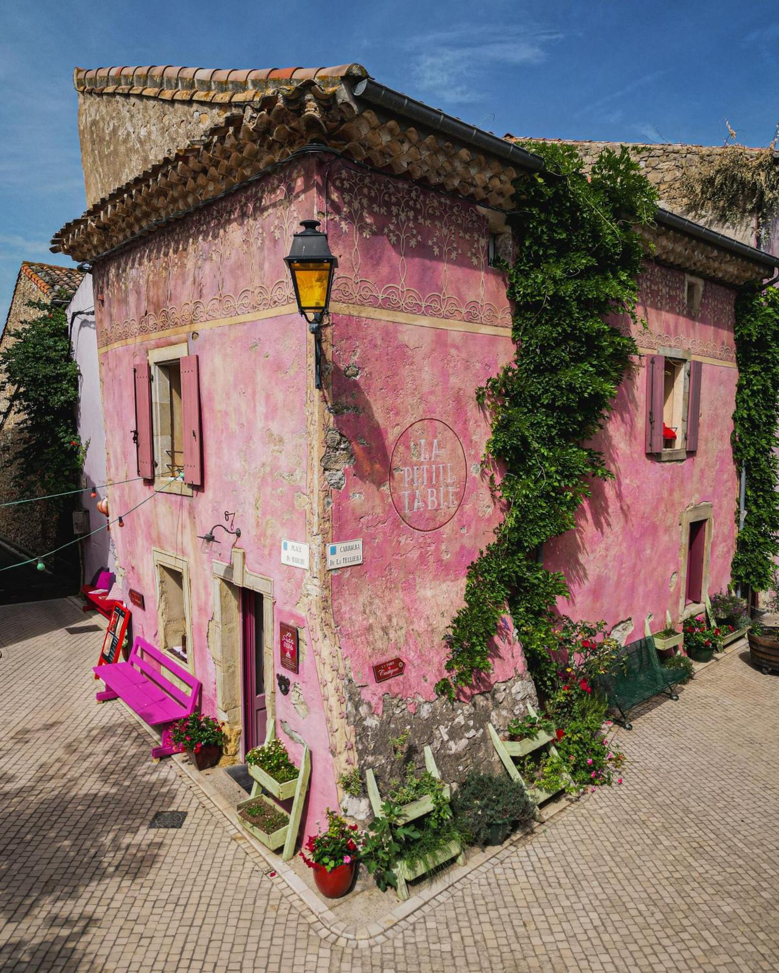 Village Castigno - Wine Hotel & Resort Assignan Eksteriør bilde
